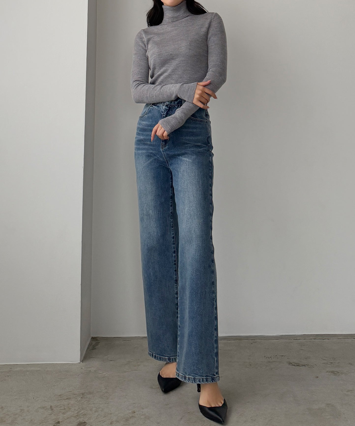 Model:H162cm 体重:45kg 着用サイズ:ST